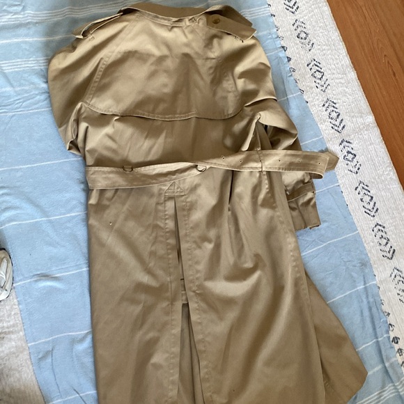 Vintage Burberry Trench Coat - Picture 10 of 10